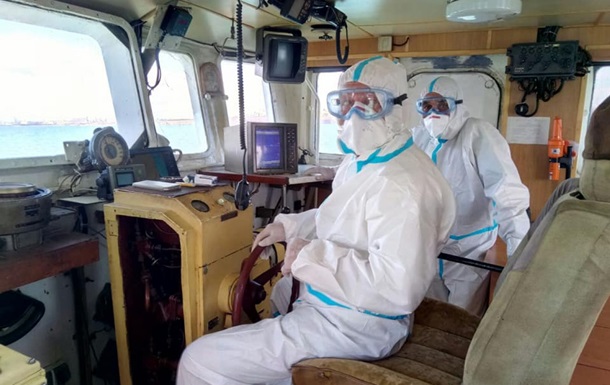 В порт Украины зашло судно с зараженным COVID экипажем