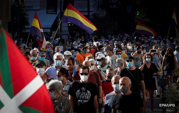 В Іспанії тривають протести проти монархії