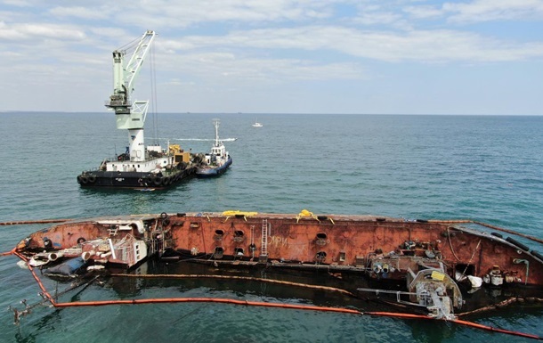 За подъем затонувшего танкера Delfi заплатит частная компания