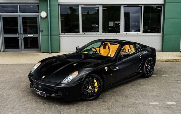 Эрик Клэптон выставил на продажу свой Ferrari: фото