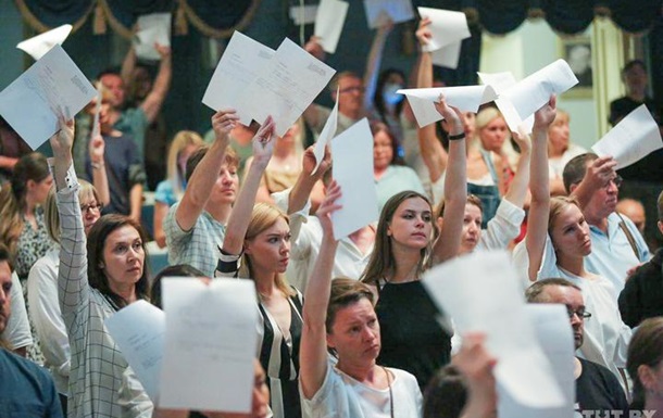 У Мінську масово звільняються актори і журналісти