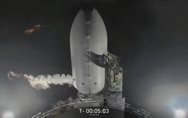 Маск водинадцяте запустив ракету з супутниками для інтернету