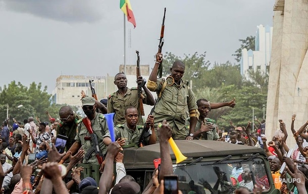 Военный мятеж в Мали. Фоторепортаж
