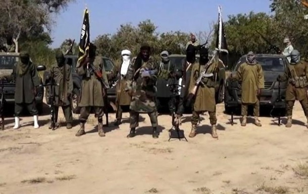 У Нігерії бойовики захопили сотні заручників