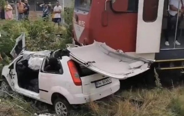 В Румынии певец снял на видео свою гибель под колесами поезда