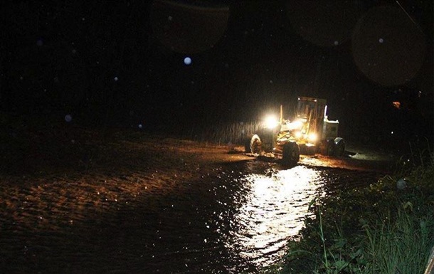 У Туреччині 12 людей зникли безвісти після сходження селевого потоку