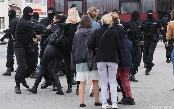 МВД Беларуси уточнило число задержанных активистов
