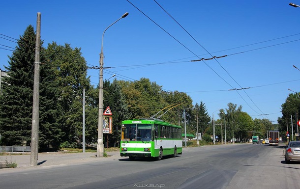 В Тернополе вводят специальные троллейбусы для школьников