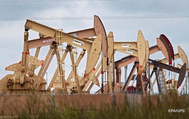 Ціна на нафту впала до мінімуму за місяць