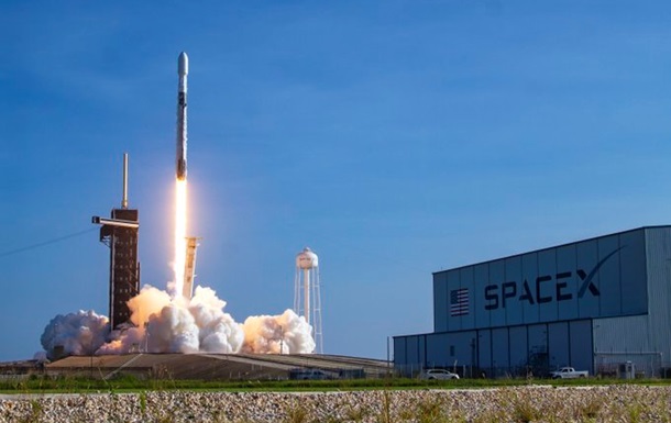 SpaceX запустила 60 спутников Starlink