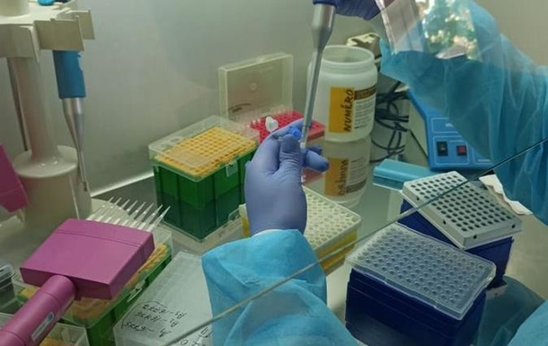 Лабораторний центр МОЗ припиняє тестувати на COVID-19 приватних осіб