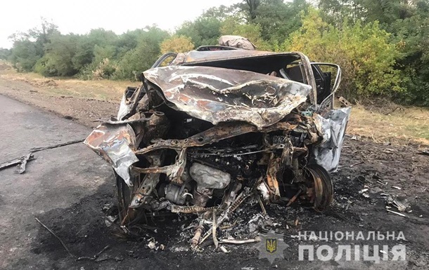 В ДТП на Запорожье два человека погибли в горящем автомобиле