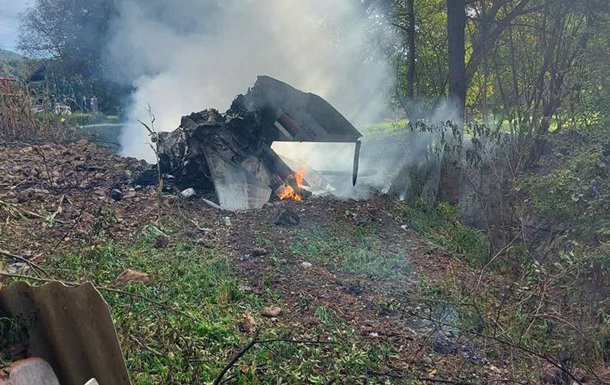 У Сербії винищувач МіГ-21 впав у дворі будинку