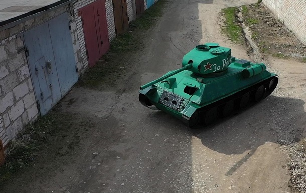 В России на учениях военные попали в собственный танк ПТУРом