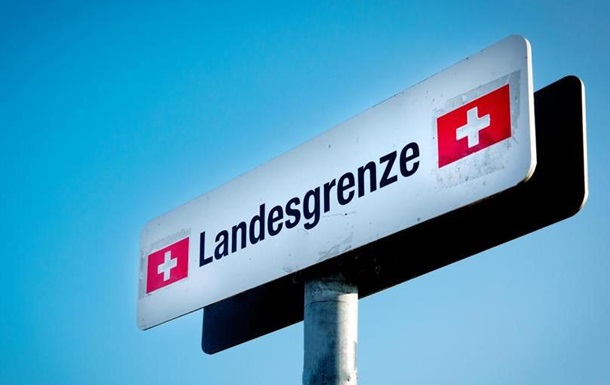 Швейцарці проголосували проти припинення вільного пересування з ЄС