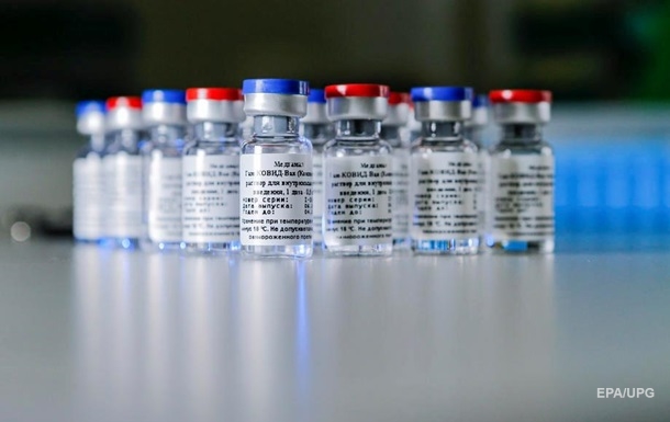 У Росії заявили про широке впровадження вакцини від COVID-19