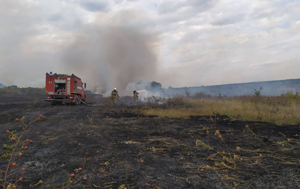 Пожежі на Луганщині: погашені два вогнища