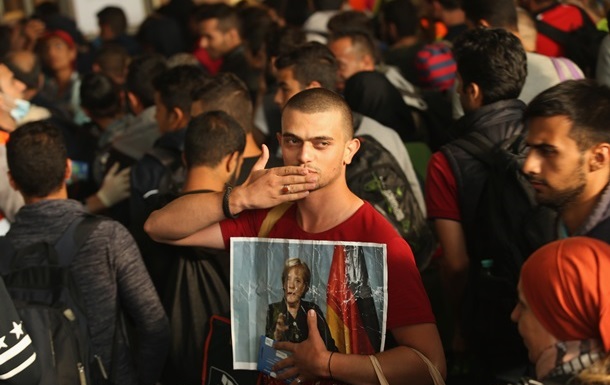 Число беженцев в ФРГ сократилось впервые за девять лет