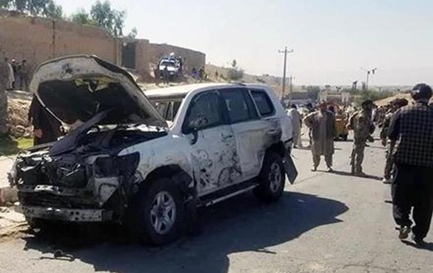 В Афганистане напали на кортеж губернатора: восемь жертв