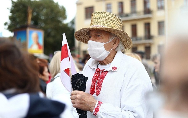 У Мінську пенсіонери вийшли на марш протесту