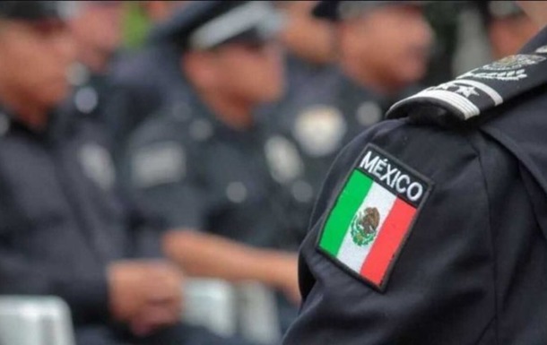 У Мексиці виявили 12 людських тіл у двох автомобілях - ЗМІ