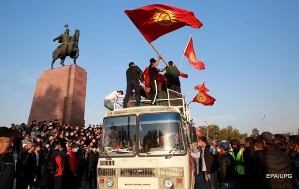 У Киргизстані призначать нові парламентські вибори