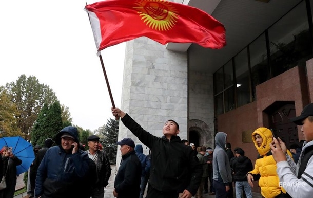 Прем єр-міністр Киргизстану подав у відставку