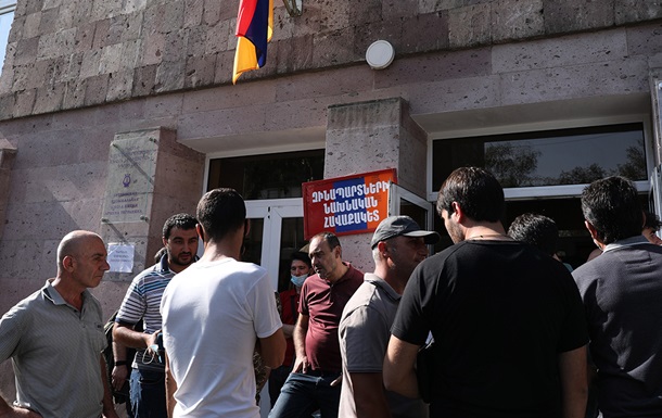 У Вірменії заборонили критикувати владу країни