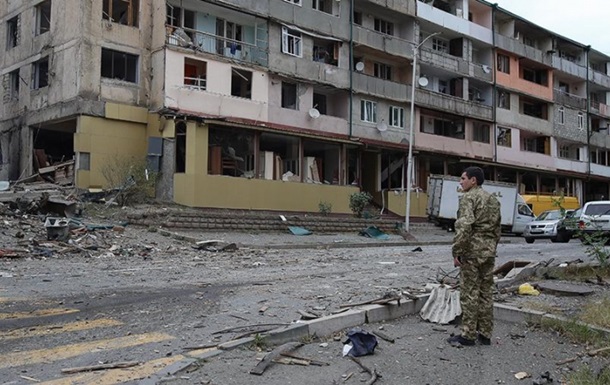 В Азербайджані заявляють, що вірменські війська залишають Степанакерт