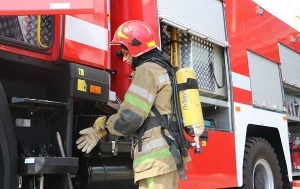 У Харкові під час пожежі в багатоповерховому будинку евакуювали 33 людини