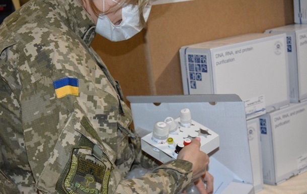 В Україні за добу 332 силовики захворіли на COVID-19