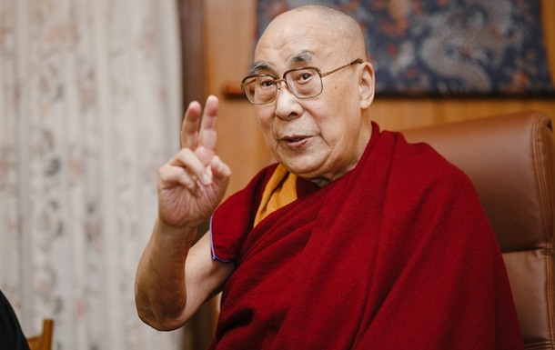 Далай-лама вперше поспілкується з українцями в прямому ефірі