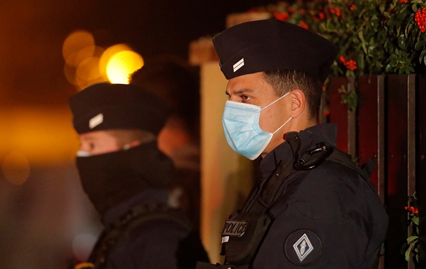 По делу о теракте во Франции задержаны четыре человека