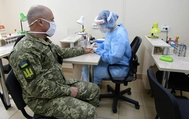 В МВД и ВСУ около 400 новых заболевших коронавирусом