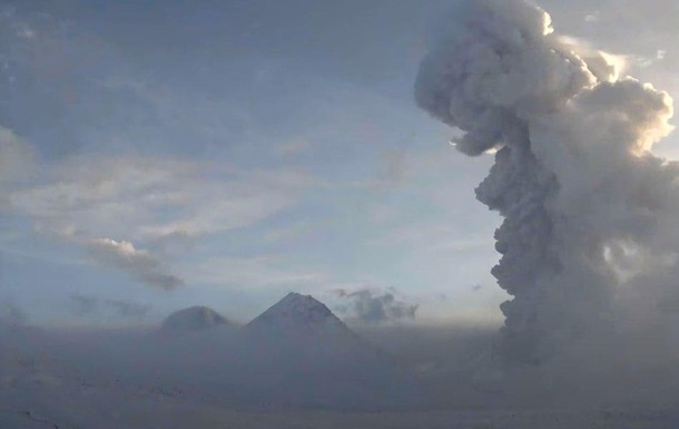 На Камчатці почалося виверження вулкана