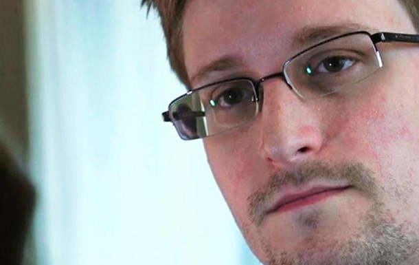 Едвард Сноуден отримав у Росії посвідку на постійне проживання