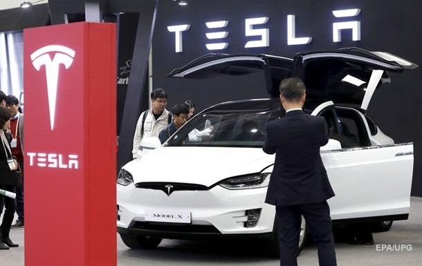 Маск почав продавати в ЄС Tesla китайського складання