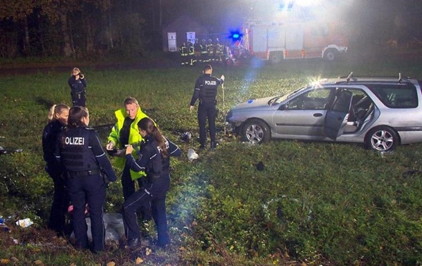 В Германии авто влетело в толпу: есть жертвы