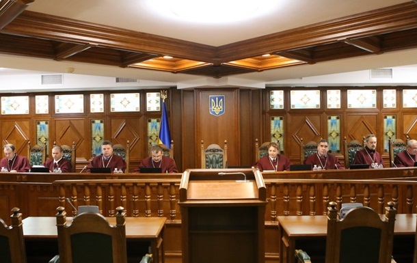 У НАБУ заявили про конфлікт інтересів у суддів КСУ