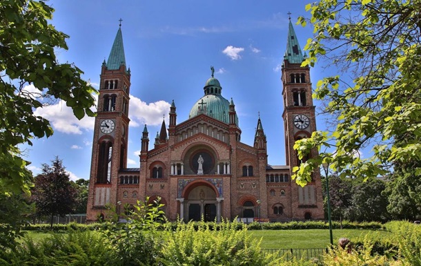 ЗМІ повідомили про напад на церкву у Відні