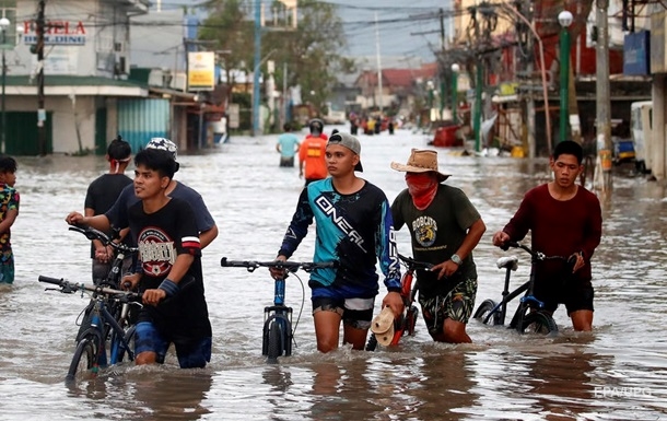 Тайфун на Філіппінах: 10 людей загинули, троє зникли безвісти