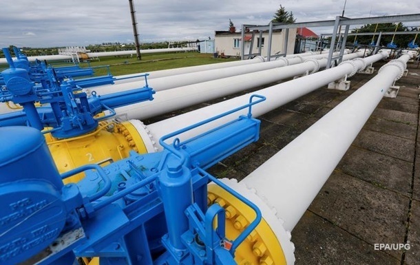Транзит газу через Україну впав на третину