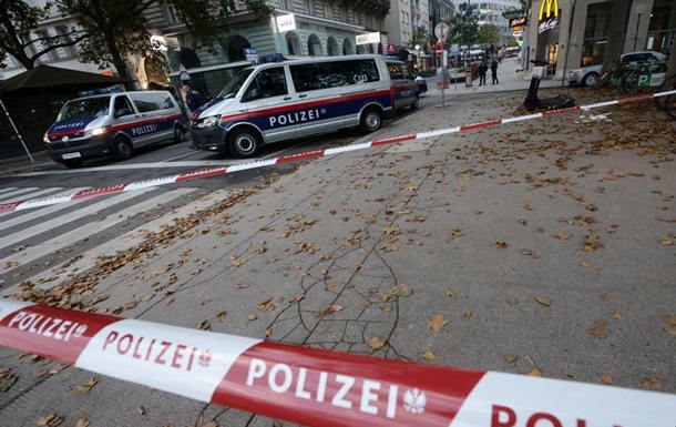 Теракт у Відні: що відомо про нападника