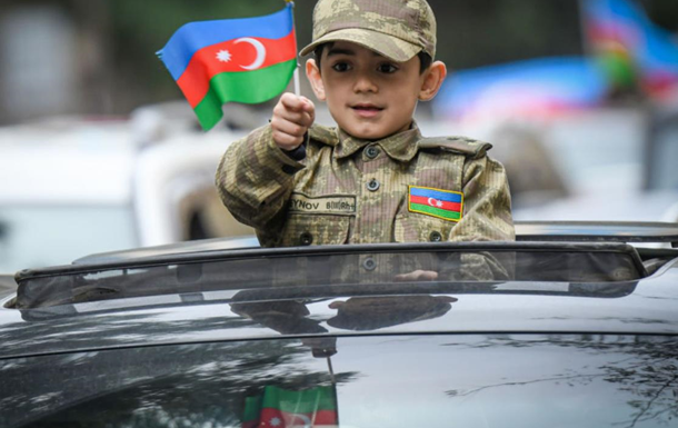 В Азербайджані почалися святкові гуляння