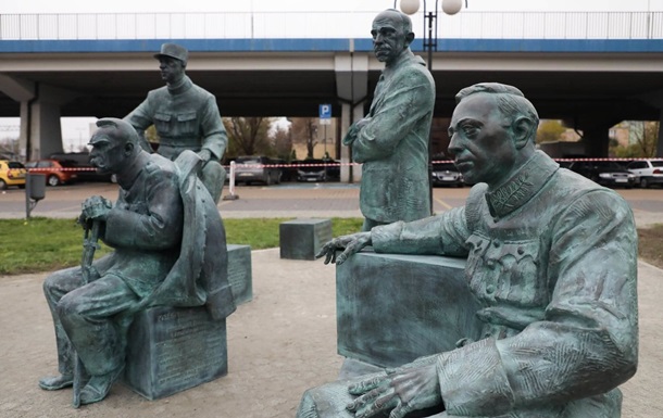 У Польщі відкрили пам ятник отаману Симону Петлюрі
