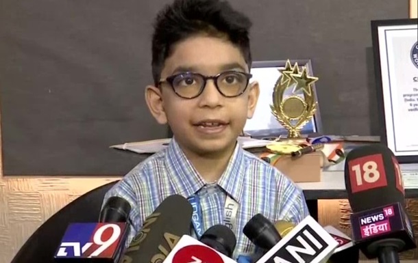 Хлопчик з Індії став наймолодшим програмістом у світі