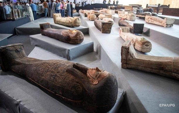 В Египте нашли более сотни 2500-летних саркофагов