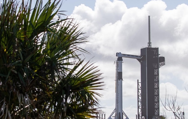 SpaceX і NASA у неділю запустять перший екіпаж на МКС