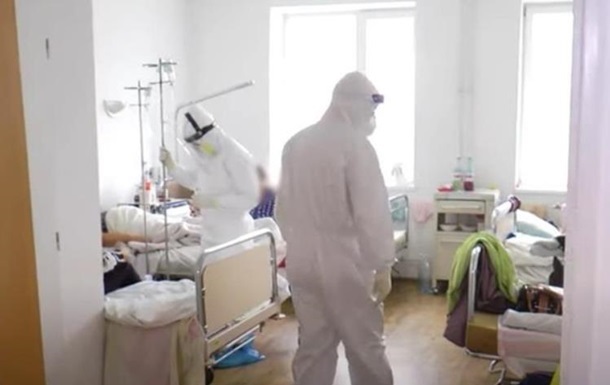 COVID-19: у лікарнях Києва майже 900 осіб на кисневій підтримці