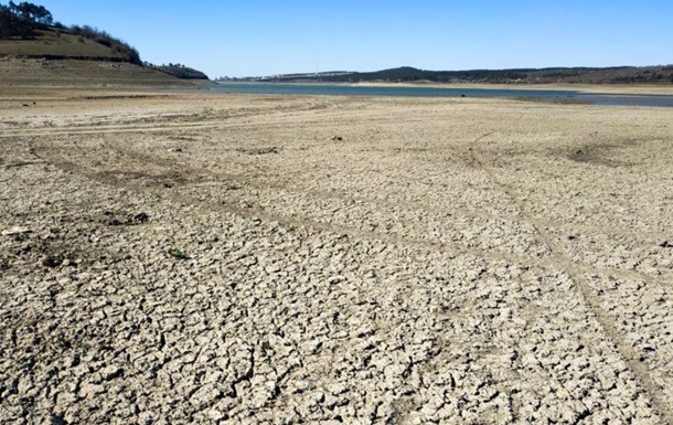 В Крыму 29 населенных пунктов на  режимном водоснабжении 